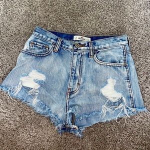 HOLLISTER DENIM SHORTS